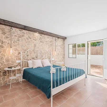 Holiday home Abril *